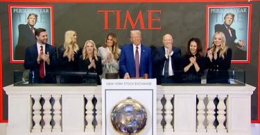 Trump rings bell at NYSE to cheers of ‘USA’ as Wall Street CEOs